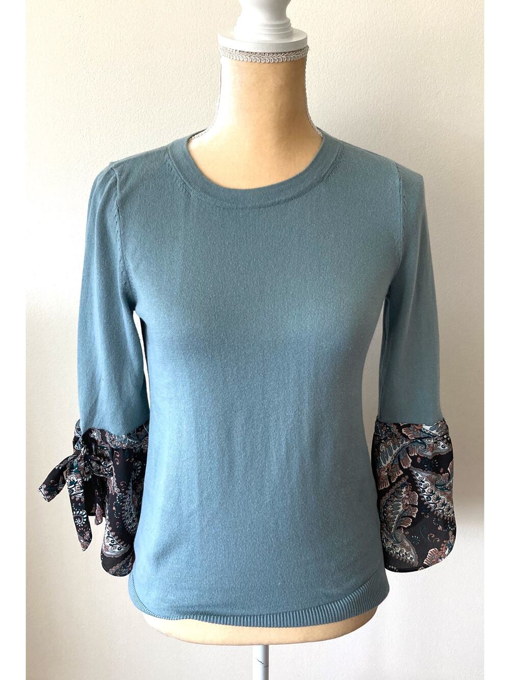 Loft Sweater Paisley Sleeves Blue Green Size XS Petite